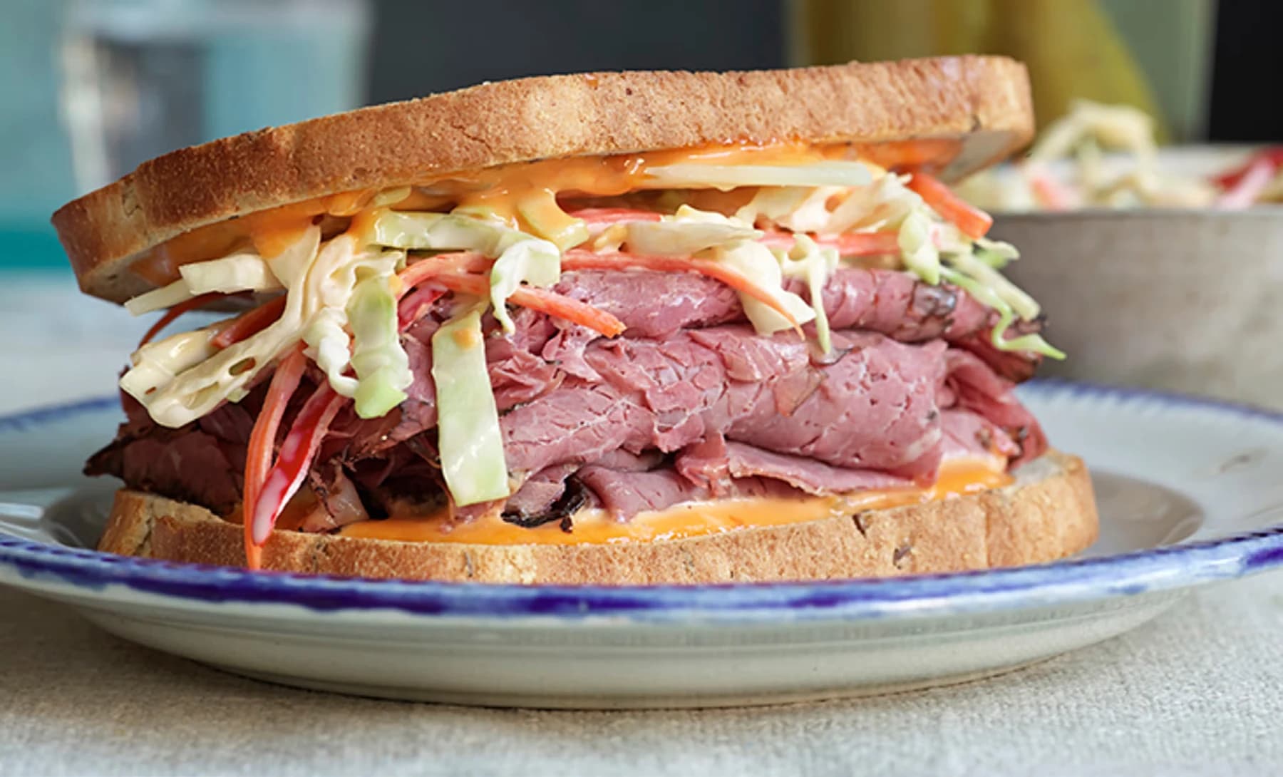 Sándwich con carnes, sugerencia de servido del manual